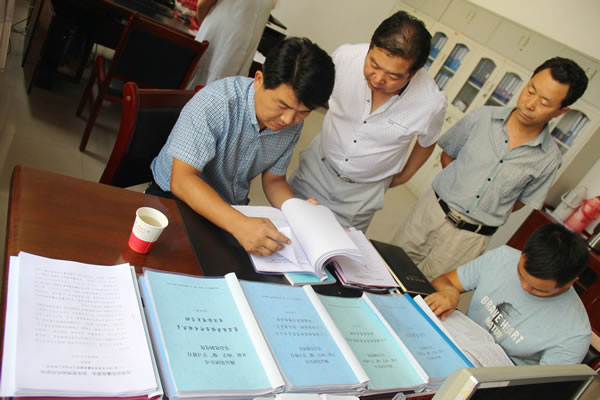 市交通運輸局黨組書記、局長馬潤同志對隴運集團公司全面從嚴治黨及黨風廉政建設(shè)進行專題調(diào)研