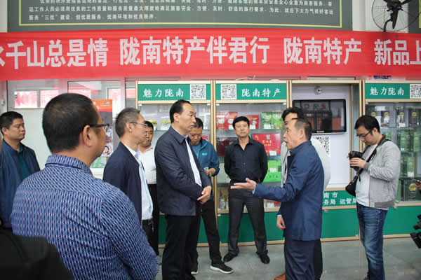 市安委辦主任、安監(jiān)局局長李永宏一行到隴運集團公司檢查指導(dǎo)工作