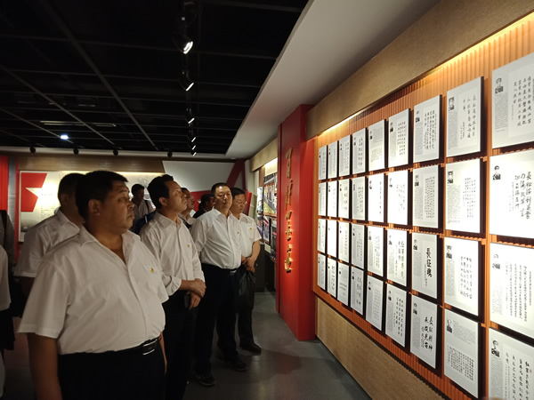 隴運(yùn)集團(tuán)公司黨委開(kāi)展“不忘初心、牢記使命”紀(jì)念建黨98周年主題黨日活動(dòng)